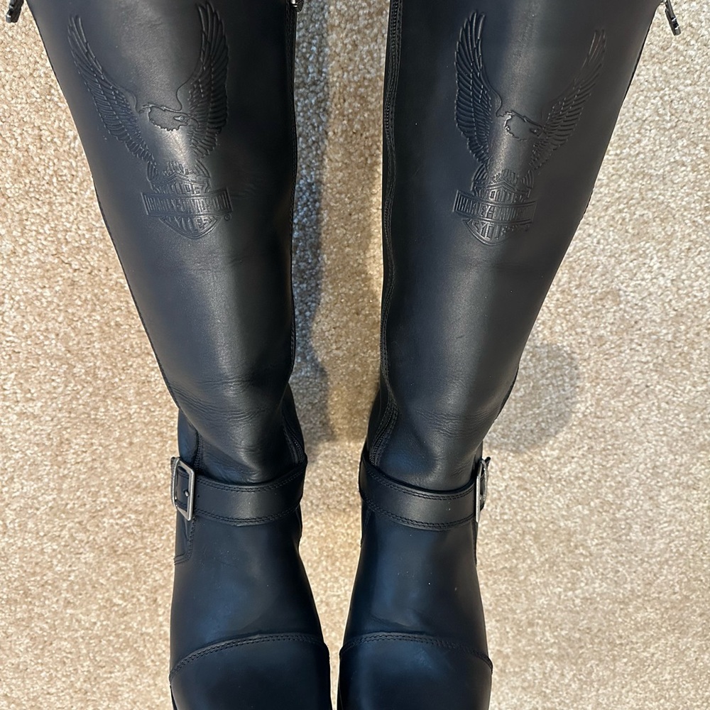 Women’s size 11 Harley-Davidson Black Riding Boots Embossed Eagle Design - Picture 4 of 7
